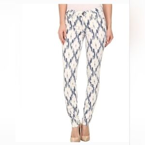 Paige Verdugo Ultra Skinny Blue White Ikat Print Denim Jeans 28